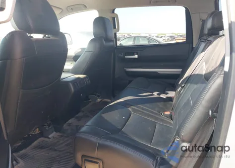 2018 Toyota Tundra Sr5 5.7L V8 из США, поврежденный, VIN 5TFDW5F16JX768393